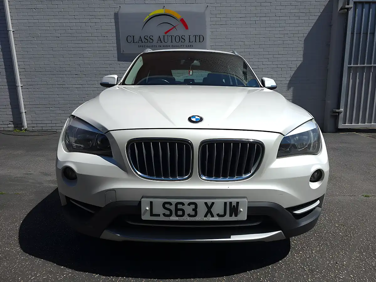 Used 2014 BMW X1 Xline Xdrive White - Interior and Exterior details 3