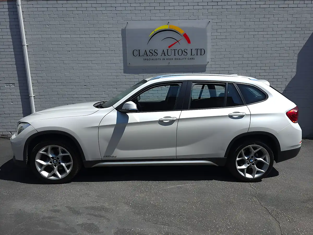 Used 2014 BMW X1 Xline Xdrive White - Interior and Exterior details 8