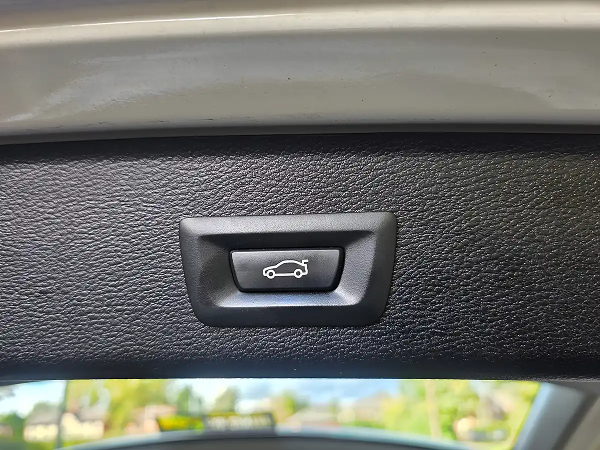 Used 2014 BMW X3 Se White - Interior and Exterior details 17