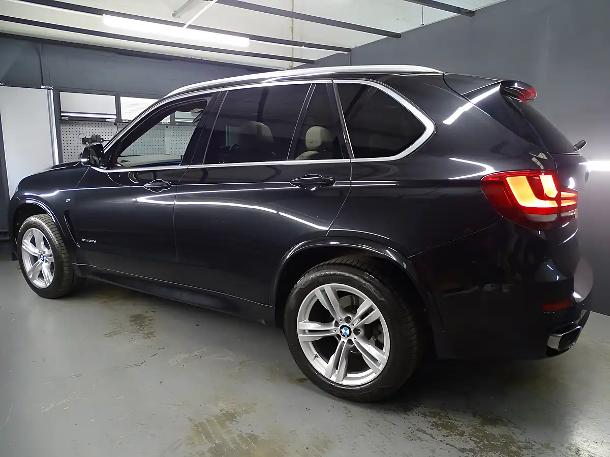 Used 2014 BMW X5 M Sport Carbon Black Metallic - Interior and Exterior details 10