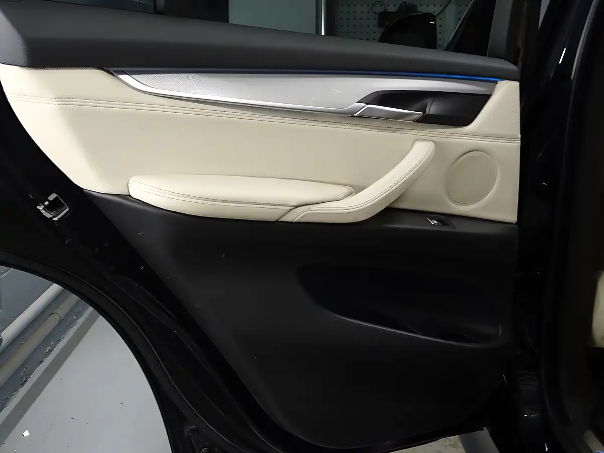 Used 2014 BMW X5 M Sport Carbon Black Metallic - Interior and Exterior details 15