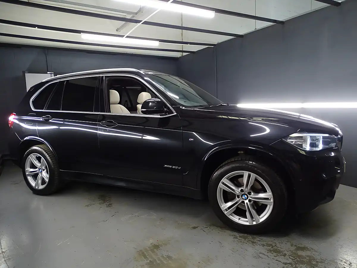 Used 2014 BMW X5 M Sport Carbon Black Metallic - Interior and Exterior details 4