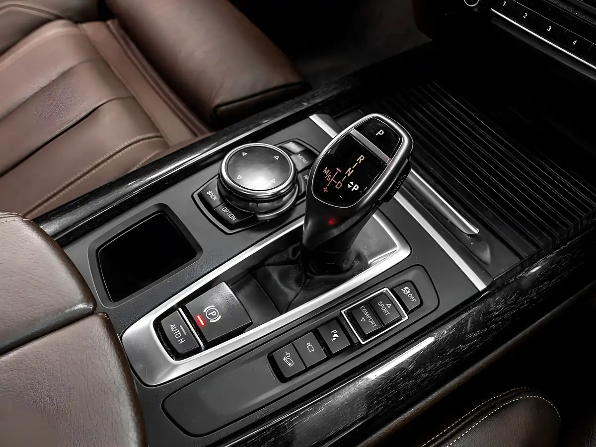 Used 2014 BMW X5 M Sport Space Grey - Interior and Exterior details 17
