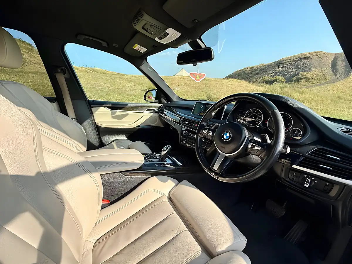 Used 2014 BMW X5 M Sport White - Interior and Exterior details 13