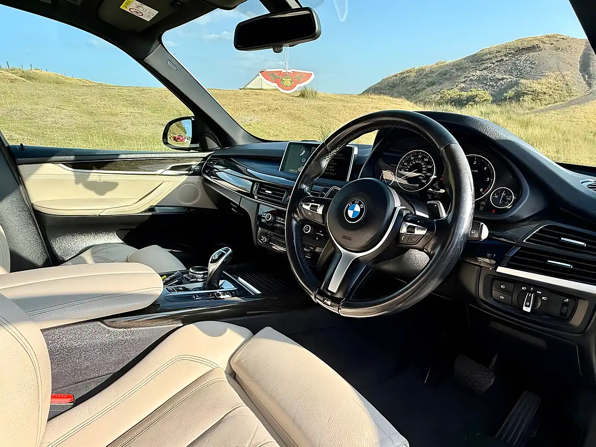 Used 2014 BMW X5 M Sport White - Interior and Exterior details 2