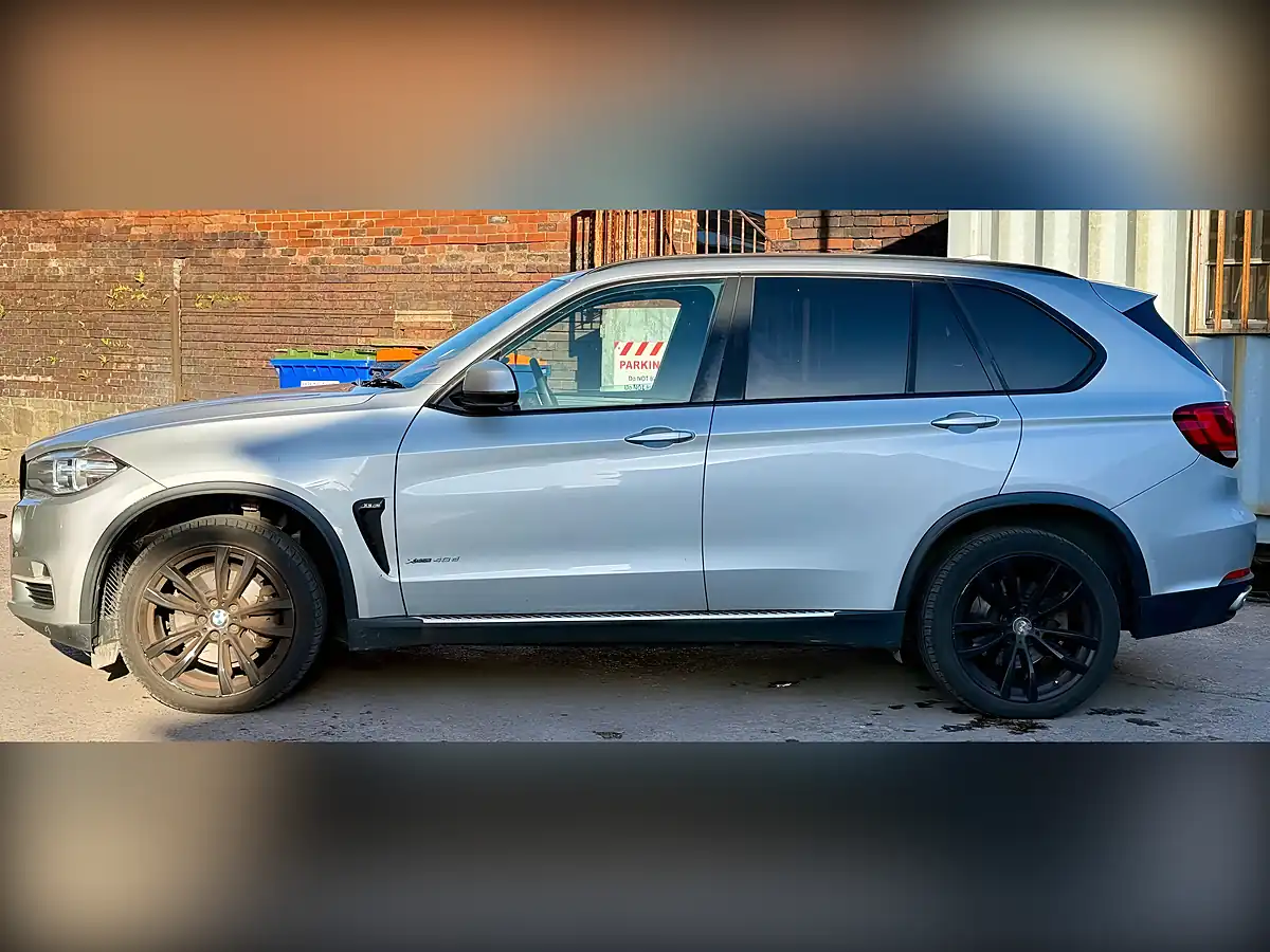 Used 2014 BMW X5 Se Silver - Interior and Exterior details 6