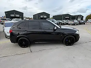 Used 2014 BMW X5 Xdrive Black - Interior and Exterior details 10