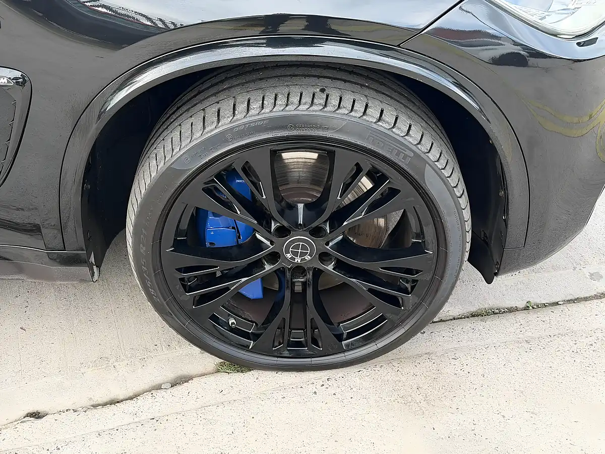 Used 2014 BMW X5 Xdrive Black - Interior and Exterior details 16