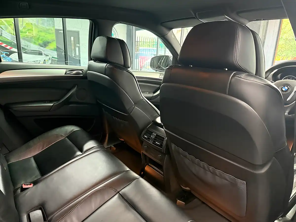 Used 2014 BMW X6 Dynamic Black - Interior and Exterior details 13