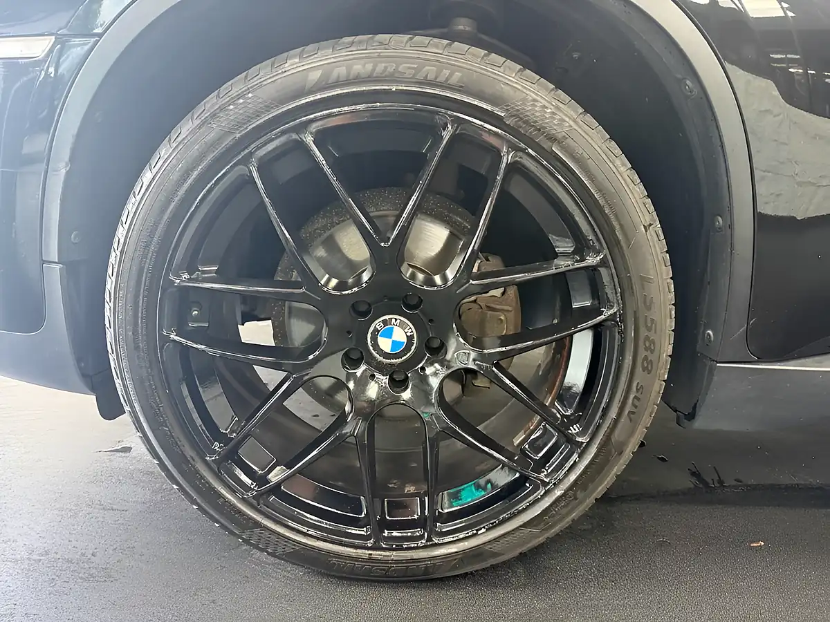 Used 2014 BMW X6 Dynamic Black - Interior and Exterior details 14