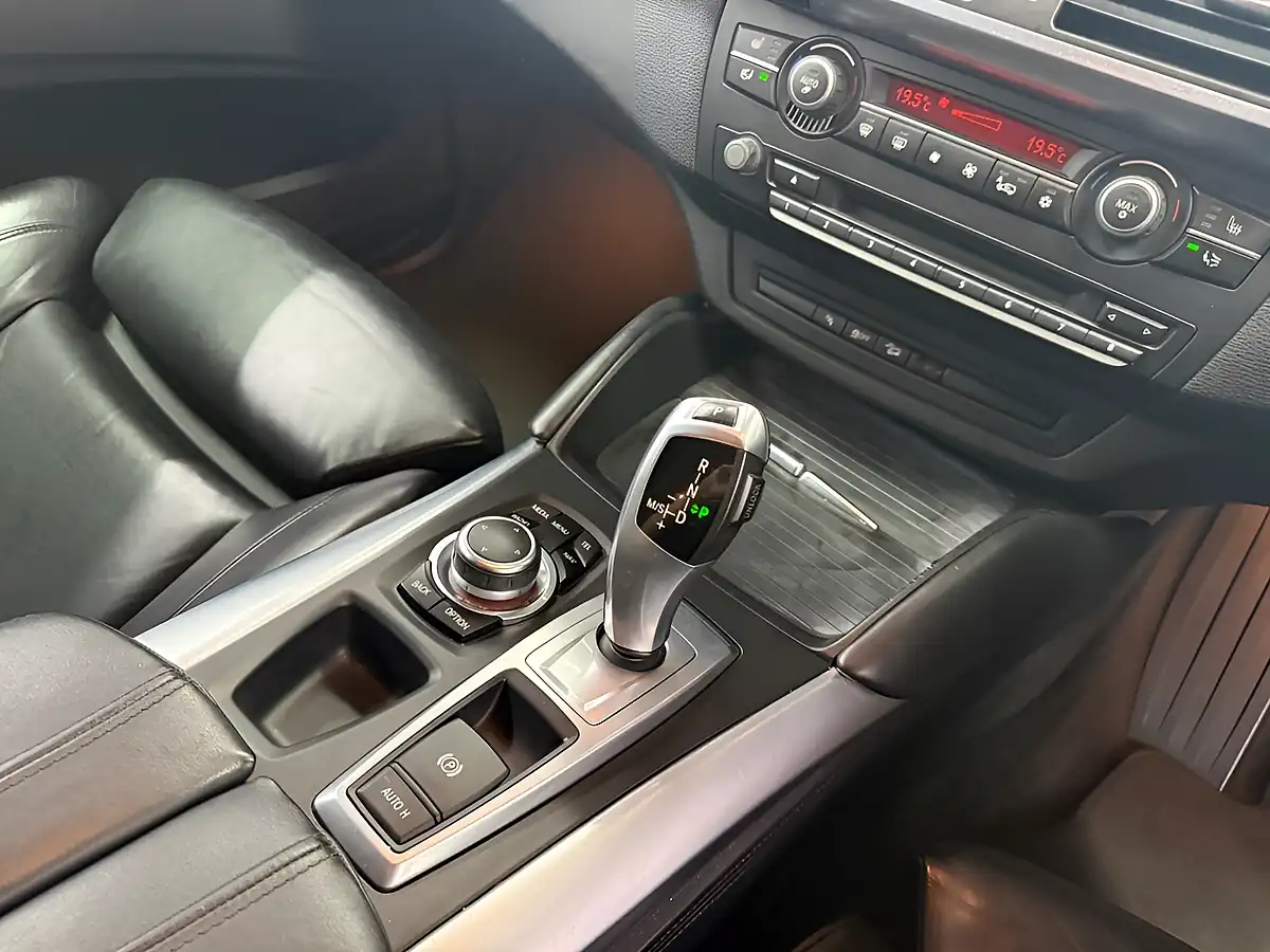 Used 2014 BMW X6 Dynamic Black - Interior and Exterior details 18
