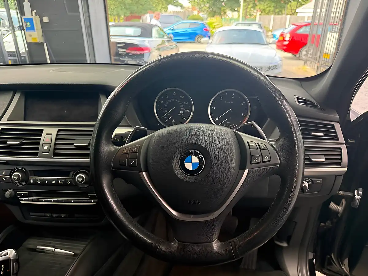 Used 2014 BMW X6 Dynamic Black - Interior and Exterior details 7