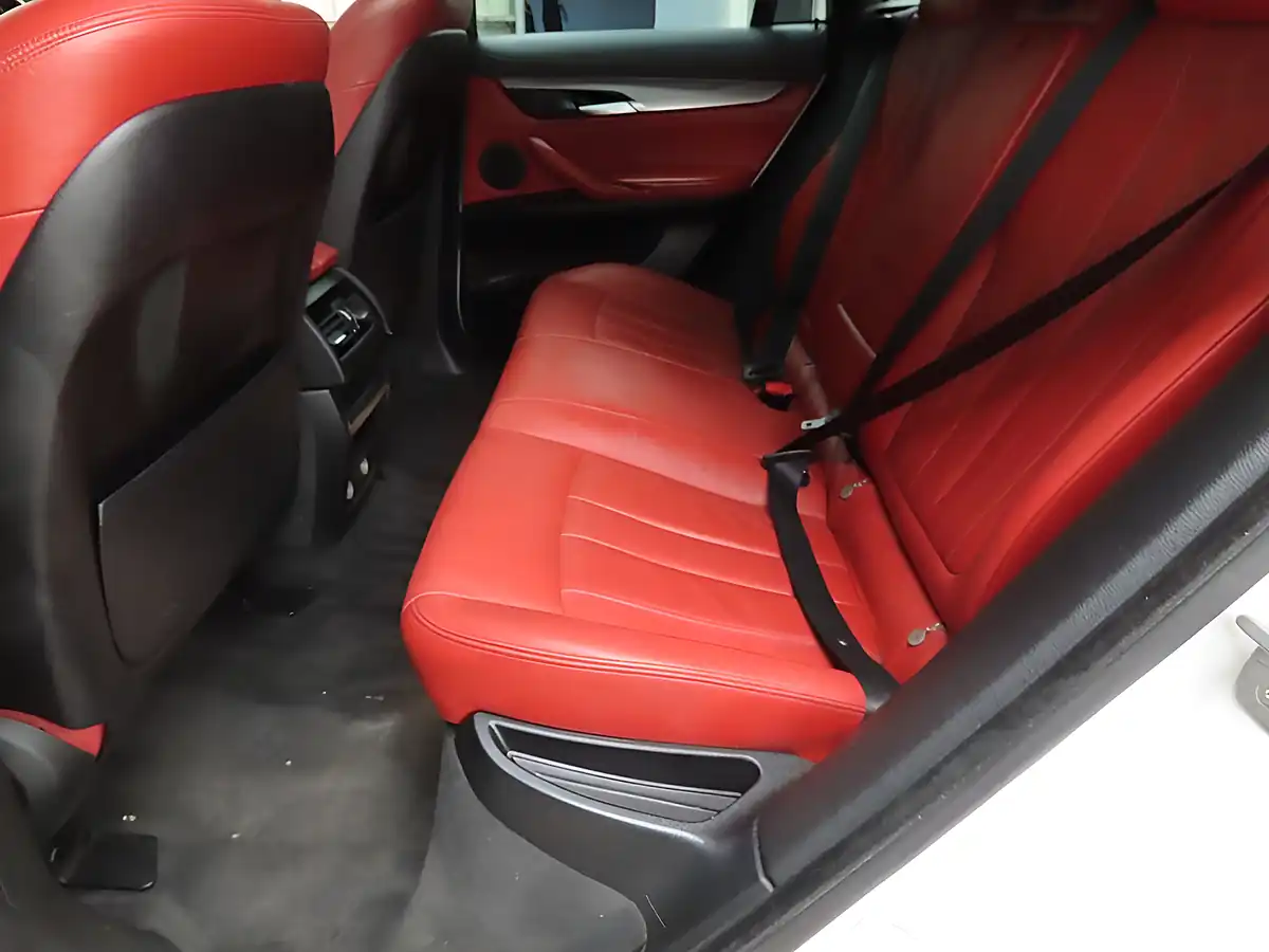 Used 2014 BMW X6 M Sport White - Interior and Exterior details 5