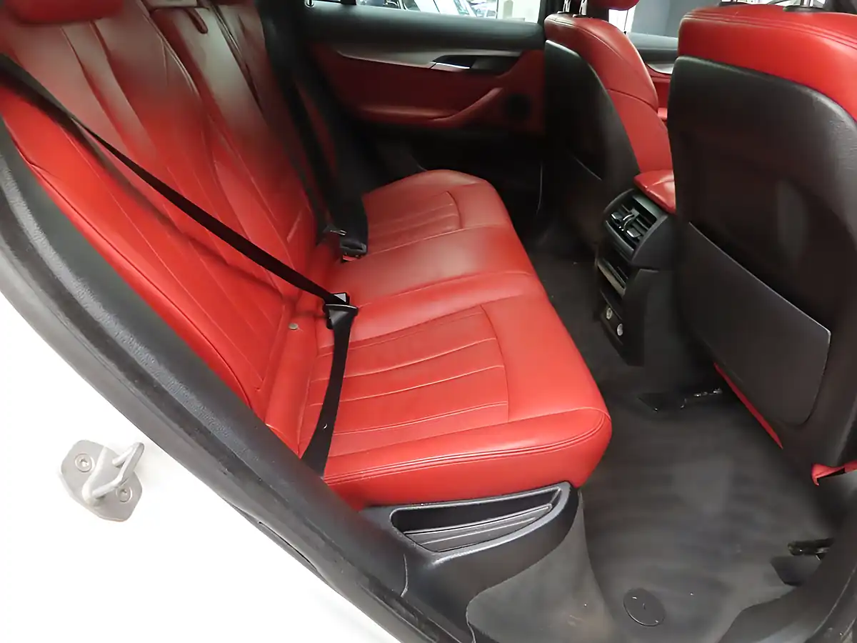 Used 2014 BMW X6 M Sport White - Interior and Exterior details 6