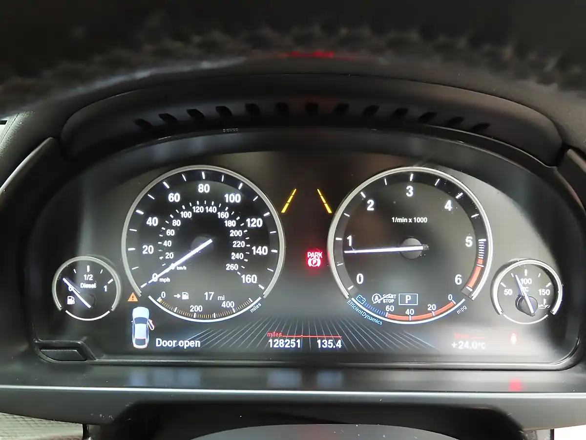 Used 2014 BMW X6 M Sport White - Interior and Exterior details 7