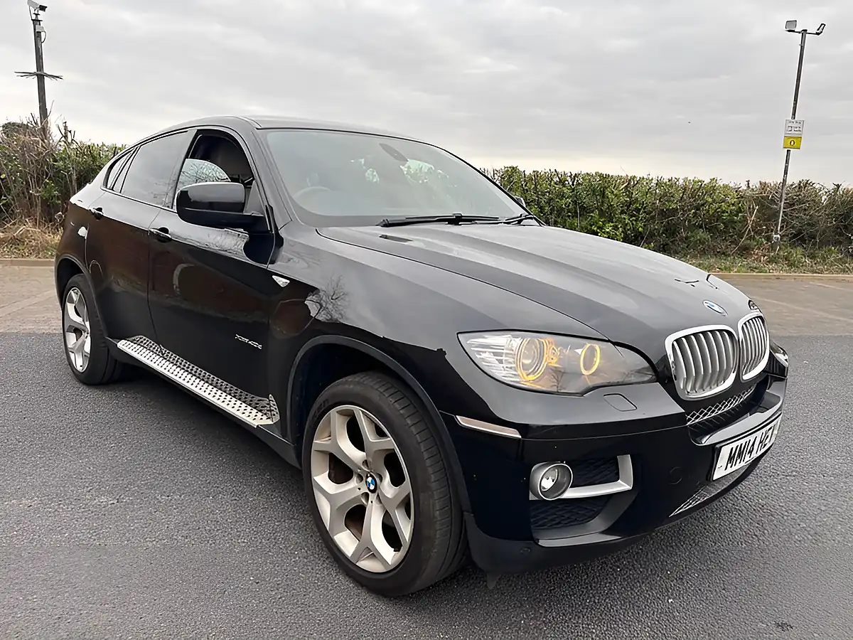 Used 2014 BMW X6 Sapphire Black - Interior and Exterior details 3