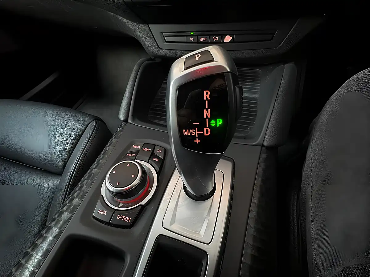 Used 2014 BMW X6 White - Interior and Exterior details 14