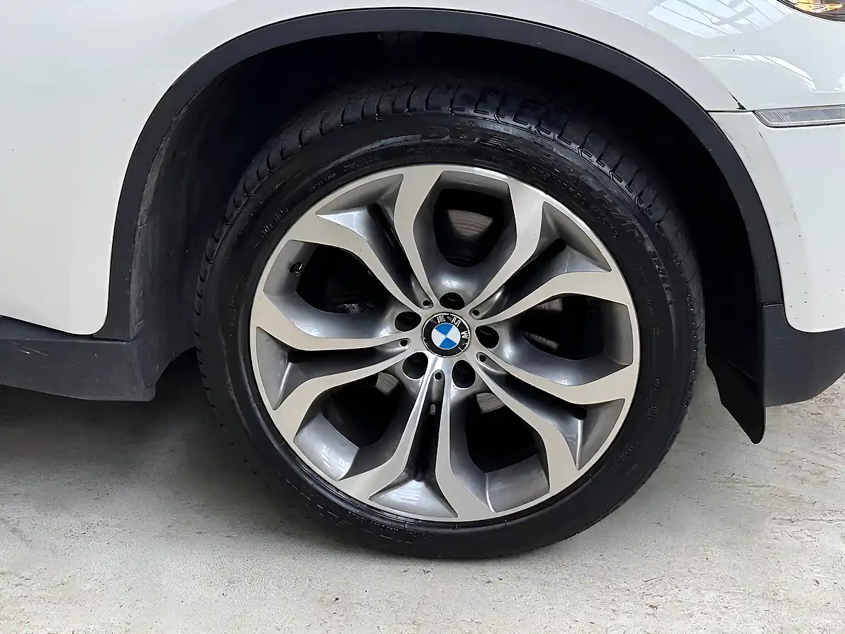 Used 2014 BMW X6 White - Interior and Exterior details 20