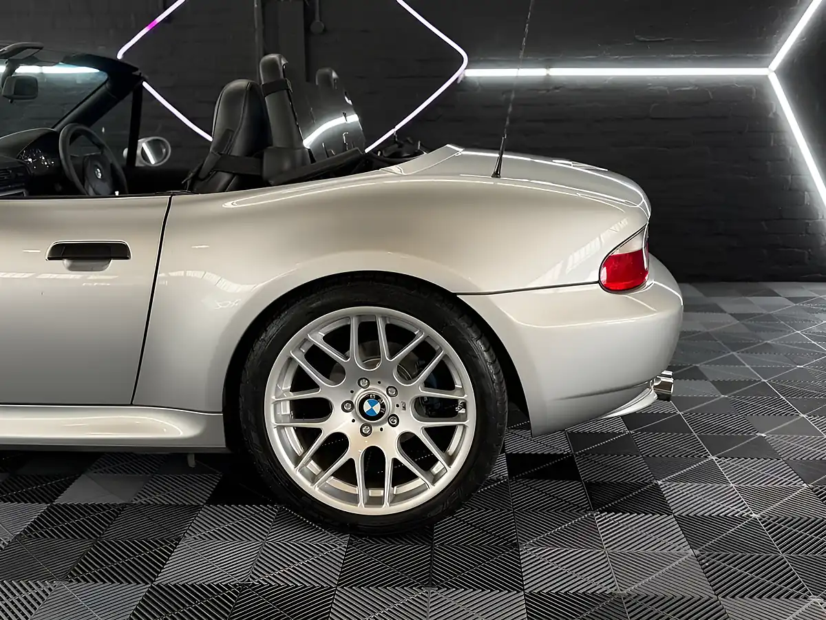 Used 2014 BMW Z3 M Sport Silver - Interior and Exterior details 8