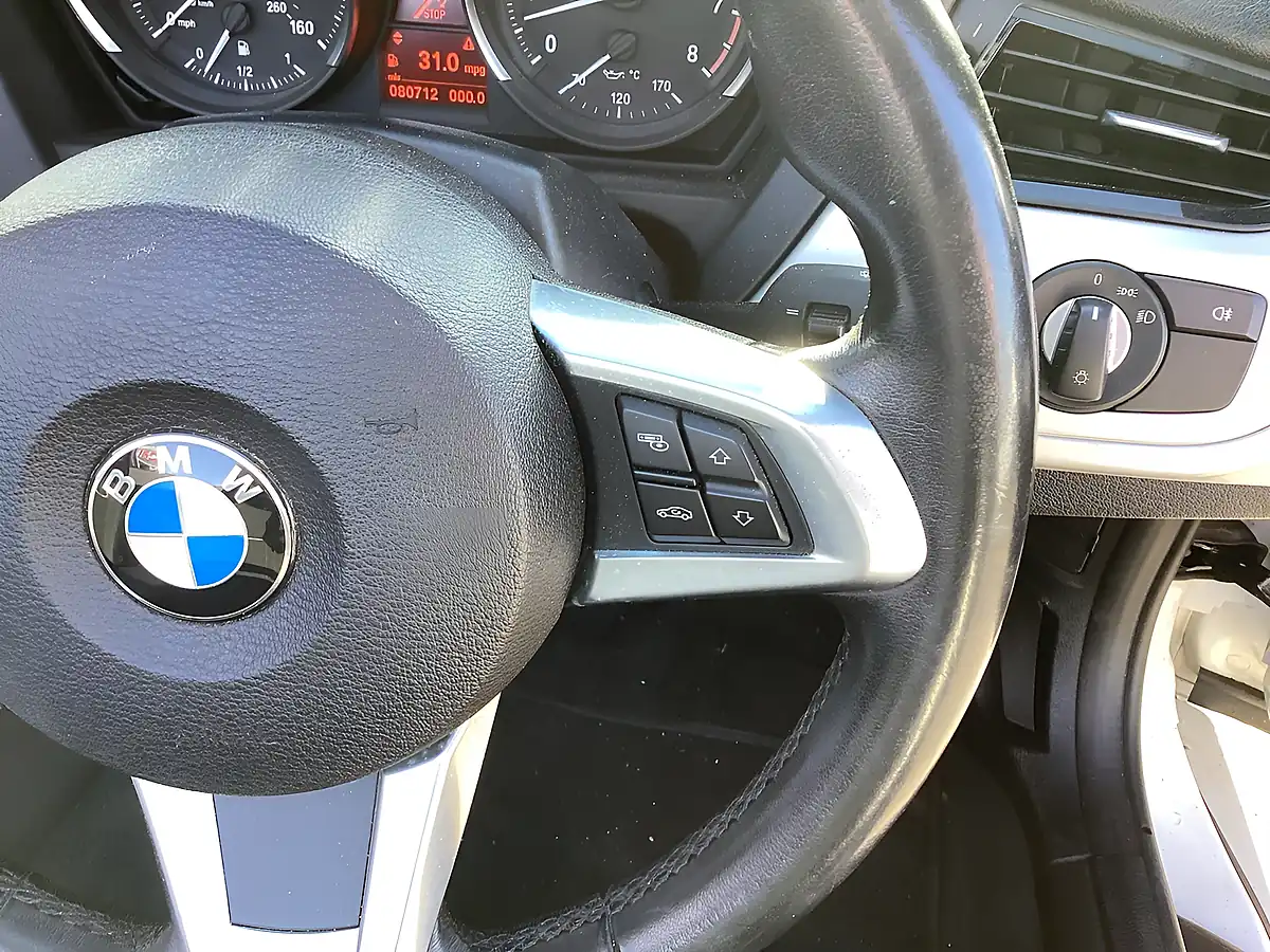Used 2014 BMW Z4 Alpine White - Interior and Exterior details 12
