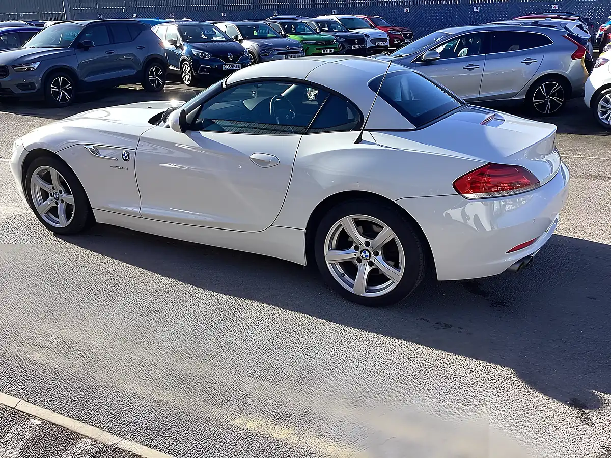 Used 2014 BMW Z4 Alpine White - Interior and Exterior details 5
