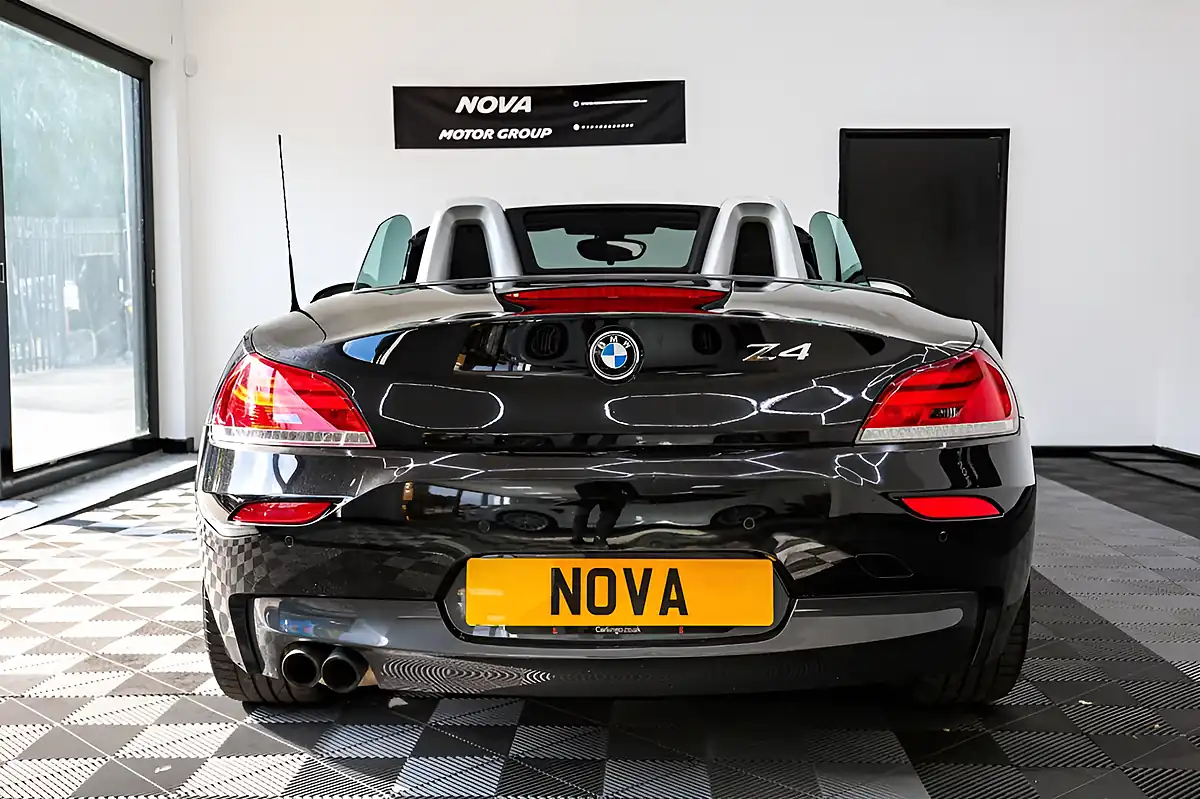 Used 2014 BMW Z4 M Sport Black Sapphire - Interior and Exterior details 11