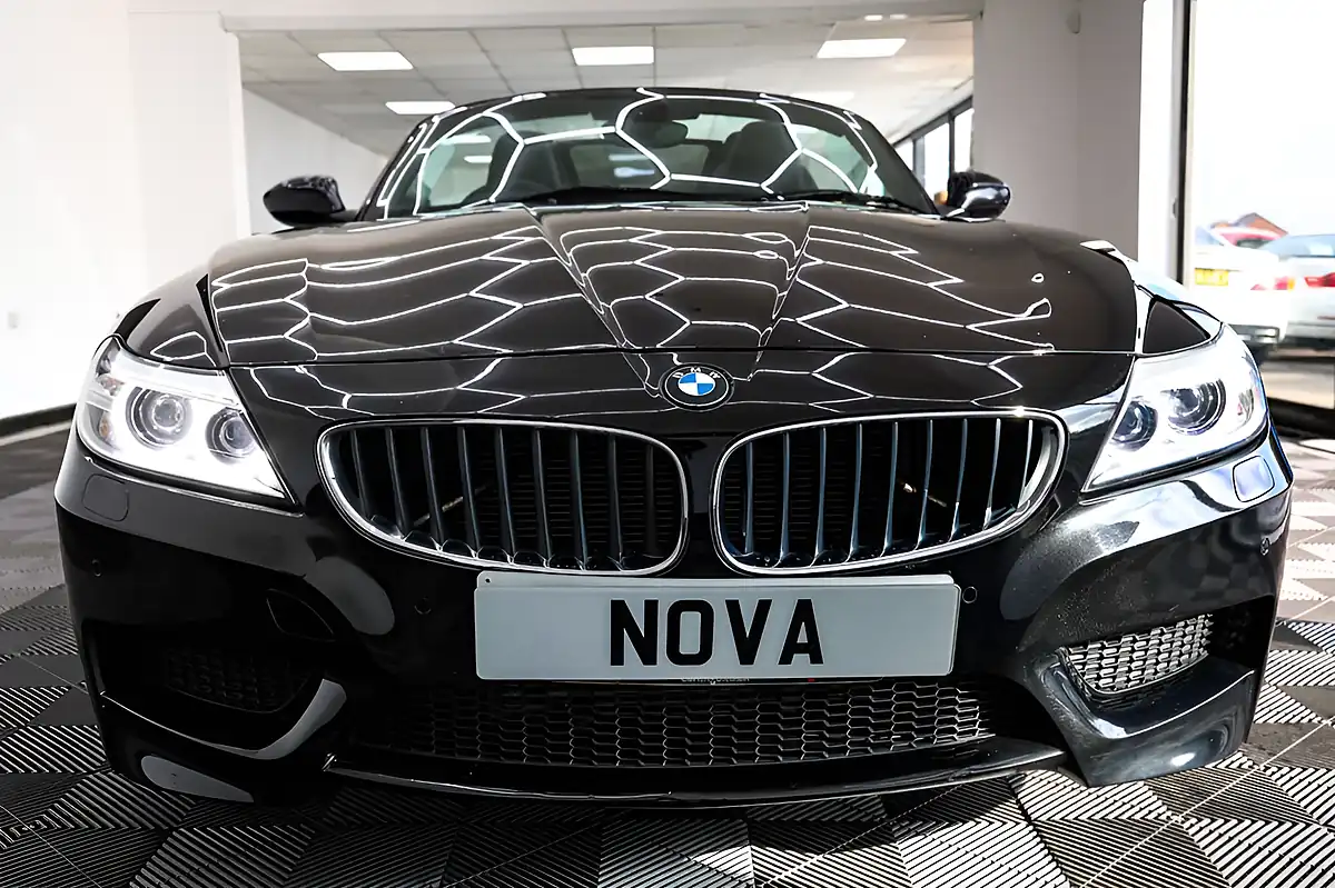 Used 2014 BMW Z4 M Sport Black Sapphire - Interior and Exterior details 8