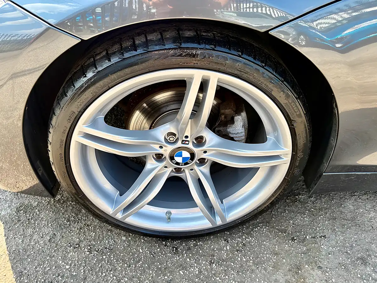 Used 2014 BMW Z4 M Sport Mineral Grey Metallic - Interior and Exterior details 16
