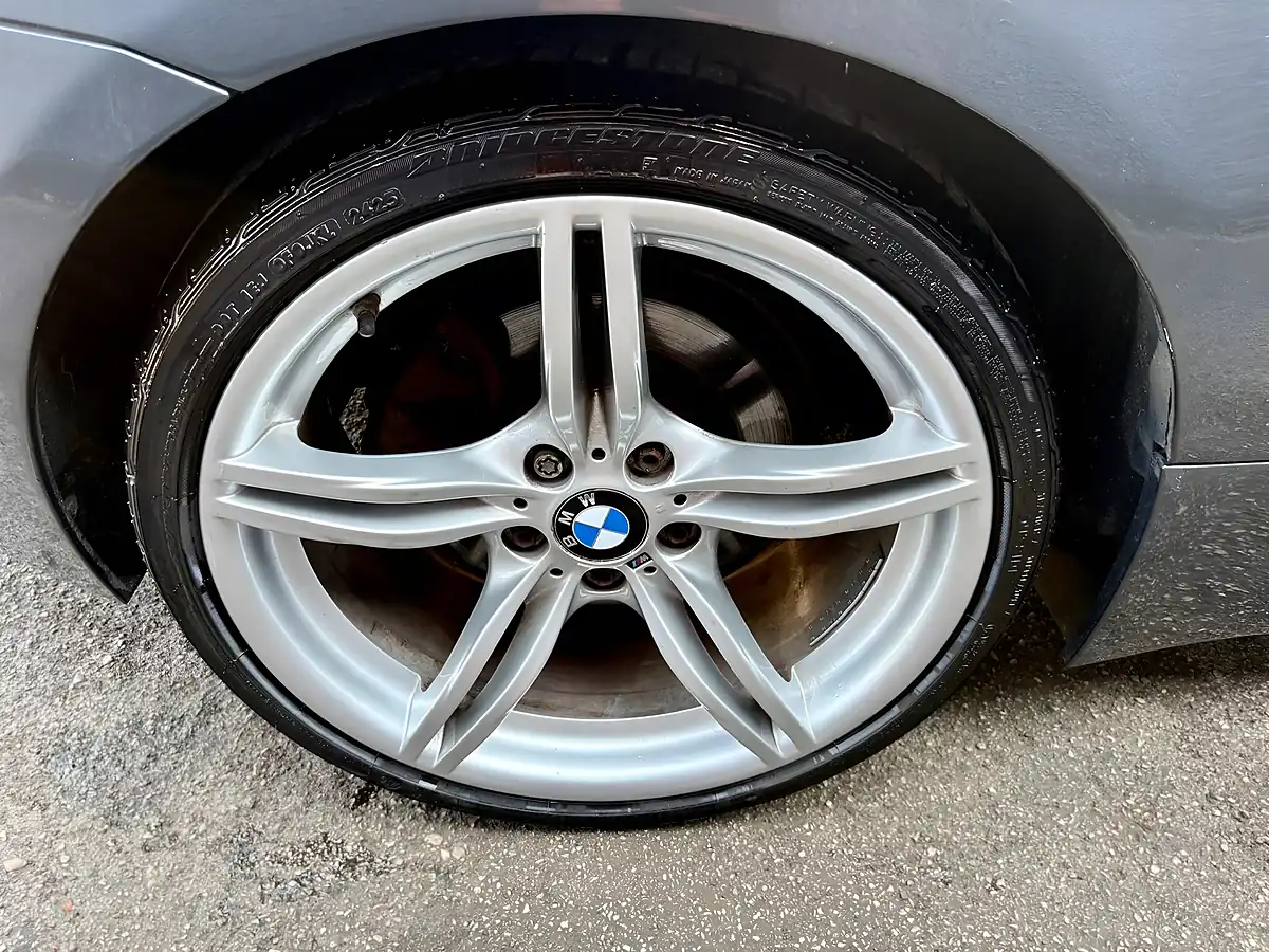 Used 2014 BMW Z4 M Sport Mineral Grey Metallic - Interior and Exterior details 18