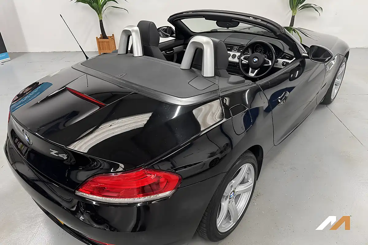Used 2014 BMW Z4 Sdrive Jet Black - Interior and Exterior details 15