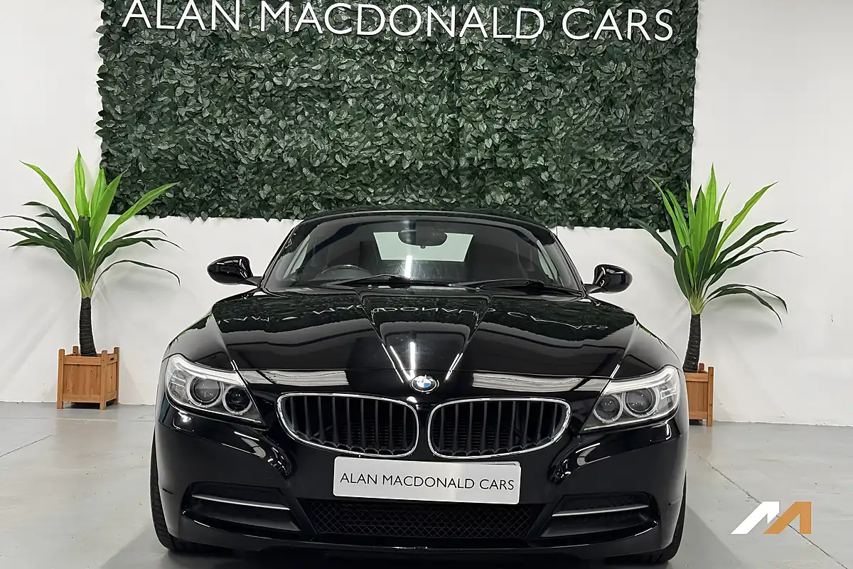Used 2014 BMW Z4 Sdrive Jet Black - Interior and Exterior details 2