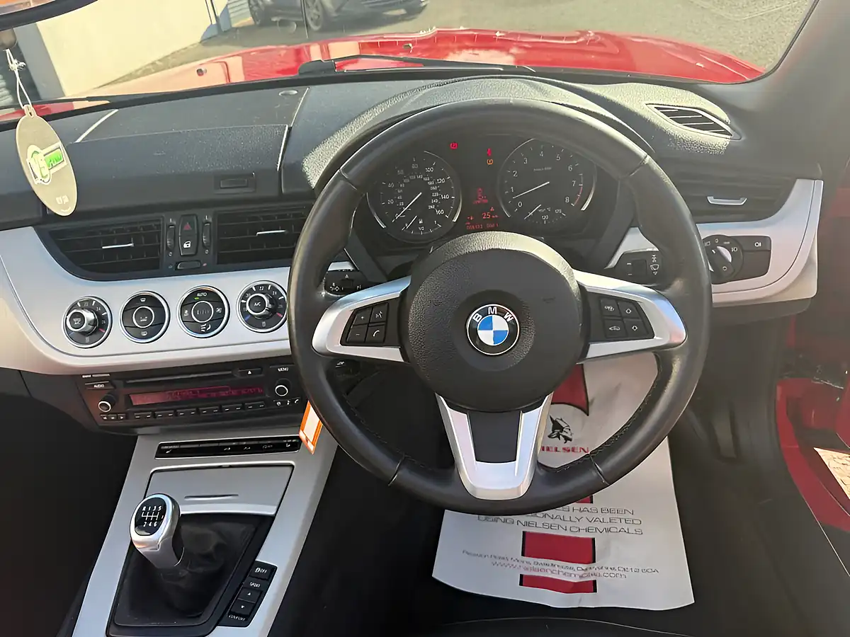 Used 2014 BMW Z4 Sdrive Red - Interior and Exterior details 11