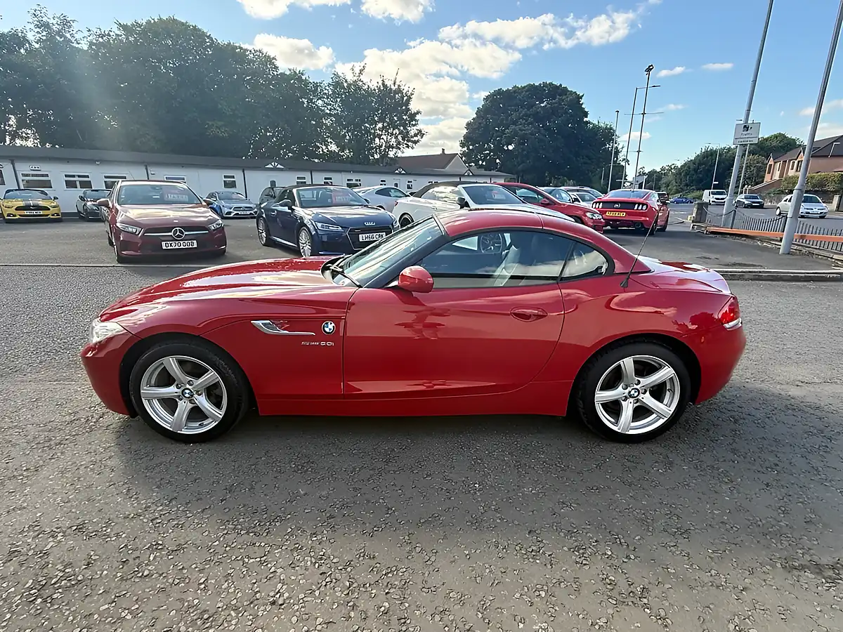 Used 2014 BMW Z4 Sdrive Red - Interior and Exterior details 20