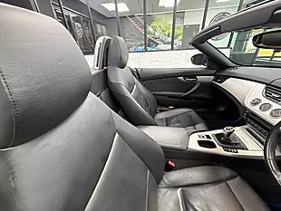 Used 2014 BMW Z4 Sdrive White - Interior and Exterior details 5