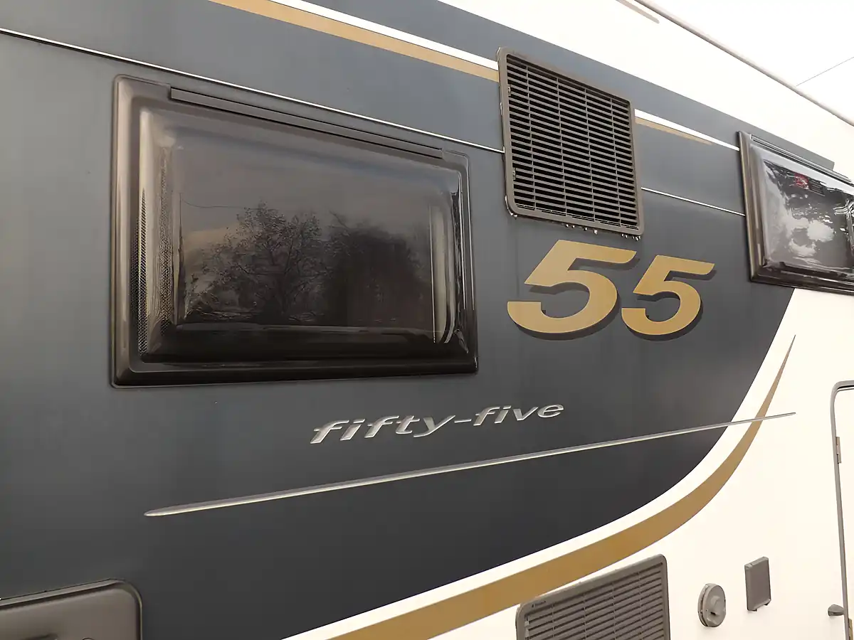 Used 2014 Burstner Ixeo Time It 726G Sovereign Grey - Interior and Exterior details 5
