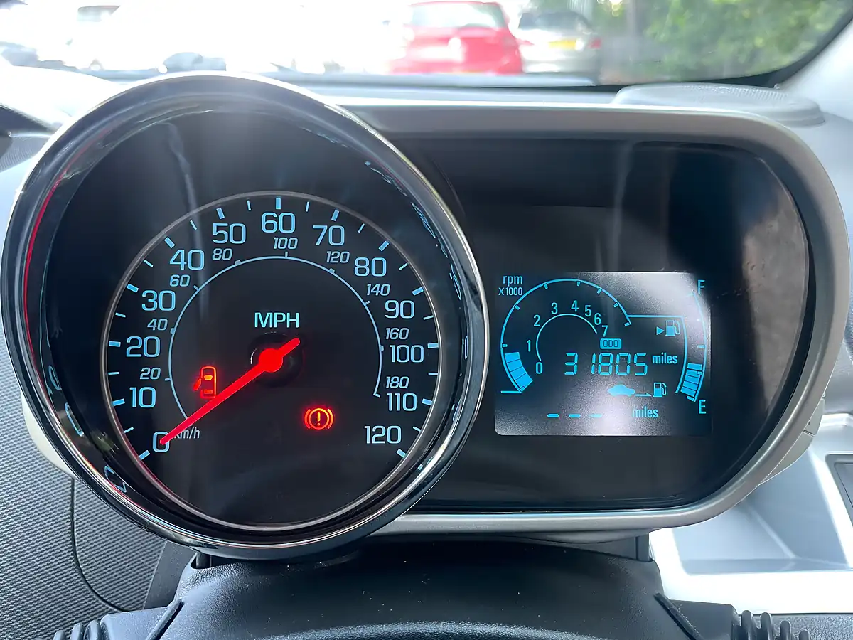 Used 2014 Chevrolet Spark Ltz Red - Interior and Exterior details 13