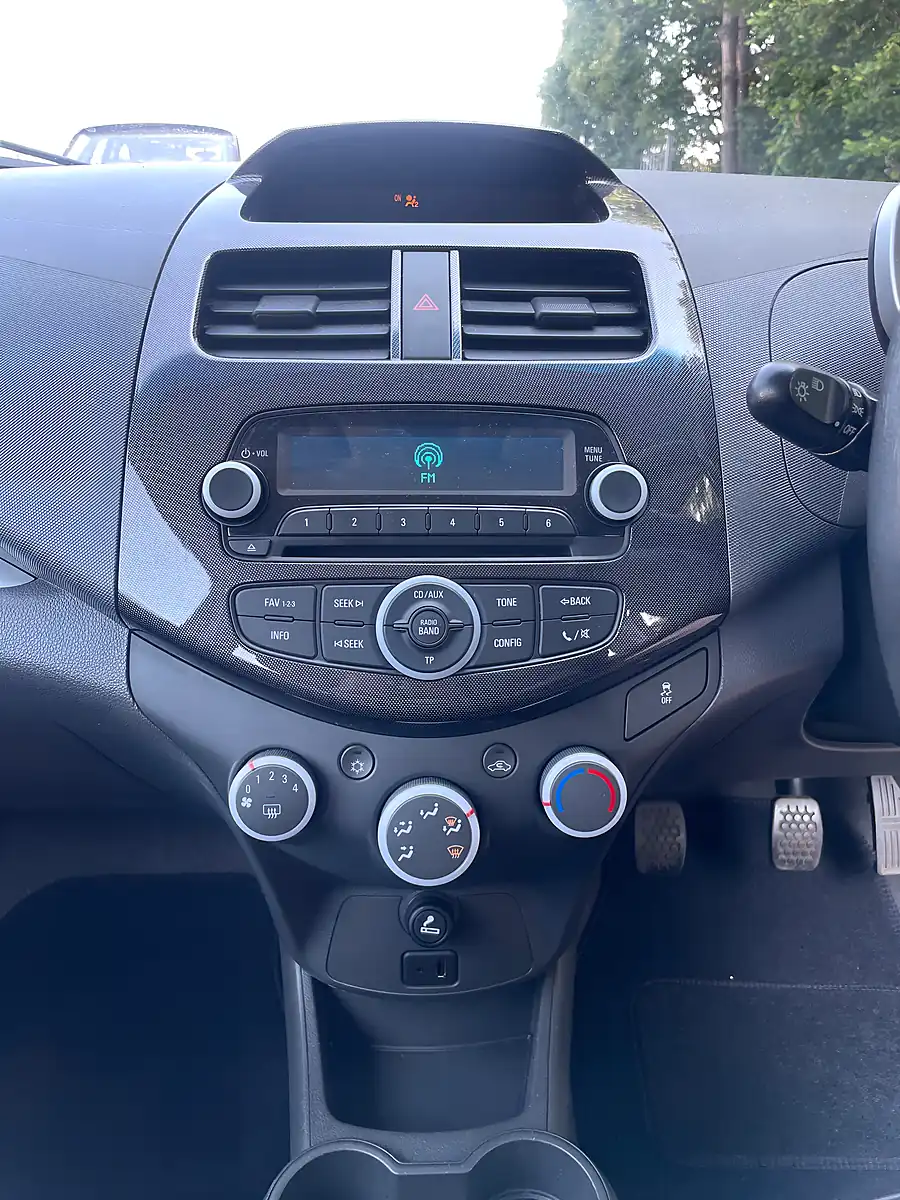 Used 2014 Chevrolet Spark Ltz Red - Interior and Exterior details 14