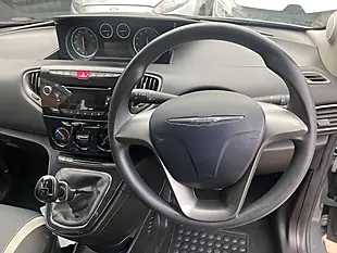 Used 2014 Chrysler Ypsilon Silver Grey - Interior and Exterior details 16