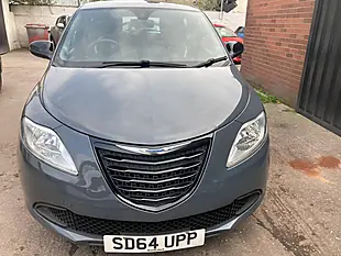 Used 2014 Chrysler Ypsilon Silver Grey - Interior and Exterior details 2