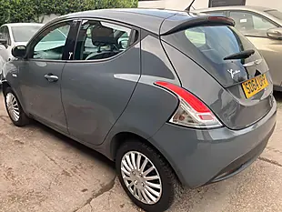 Used 2014 Chrysler Ypsilon Silver Grey - Interior and Exterior details 4