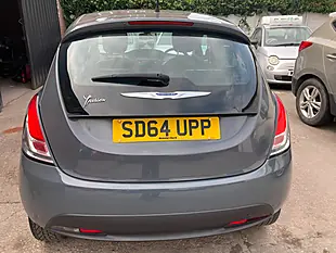 Used 2014 Chrysler Ypsilon Silver Grey - Interior and Exterior details 5