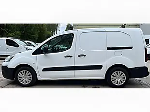 Used 2014 Citroen Berlingo 750 Lx White - Interior and Exterior details 12