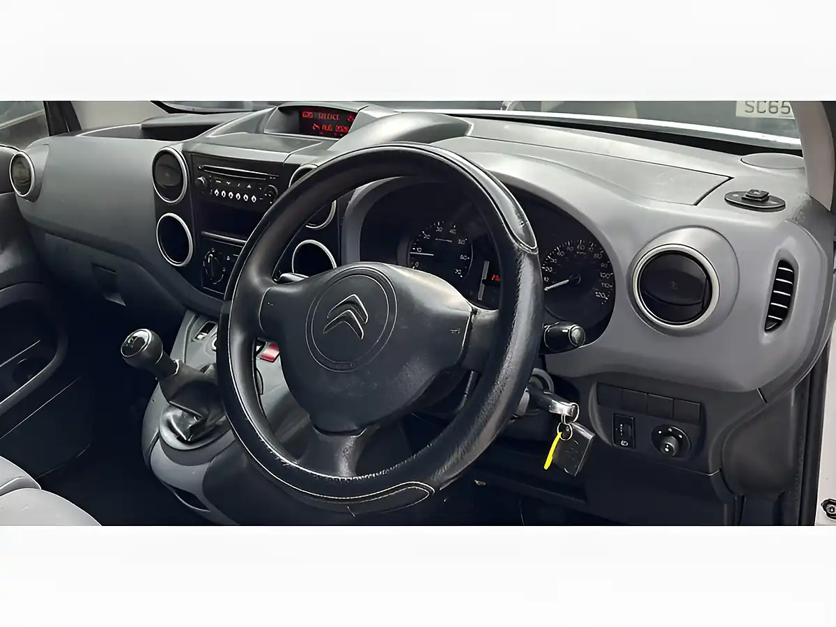 Used 2014 Citroen Berlingo 750 Lx White - Interior and Exterior details 15