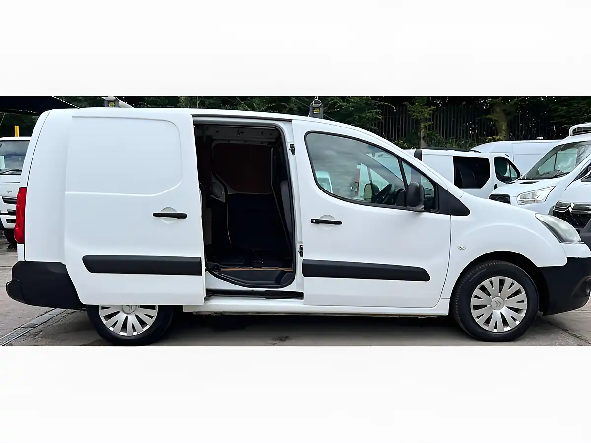 Used 2014 Citroen Berlingo 750 Lx White - Interior and Exterior details 7
