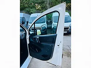 Used 2014 Citroen Berlingo Enterprise L1 White - Interior and Exterior details 13
