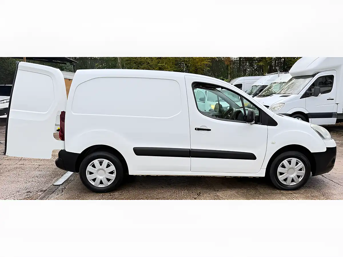 Used 2014 Citroen Berlingo Enterprise White - Interior and Exterior details 19