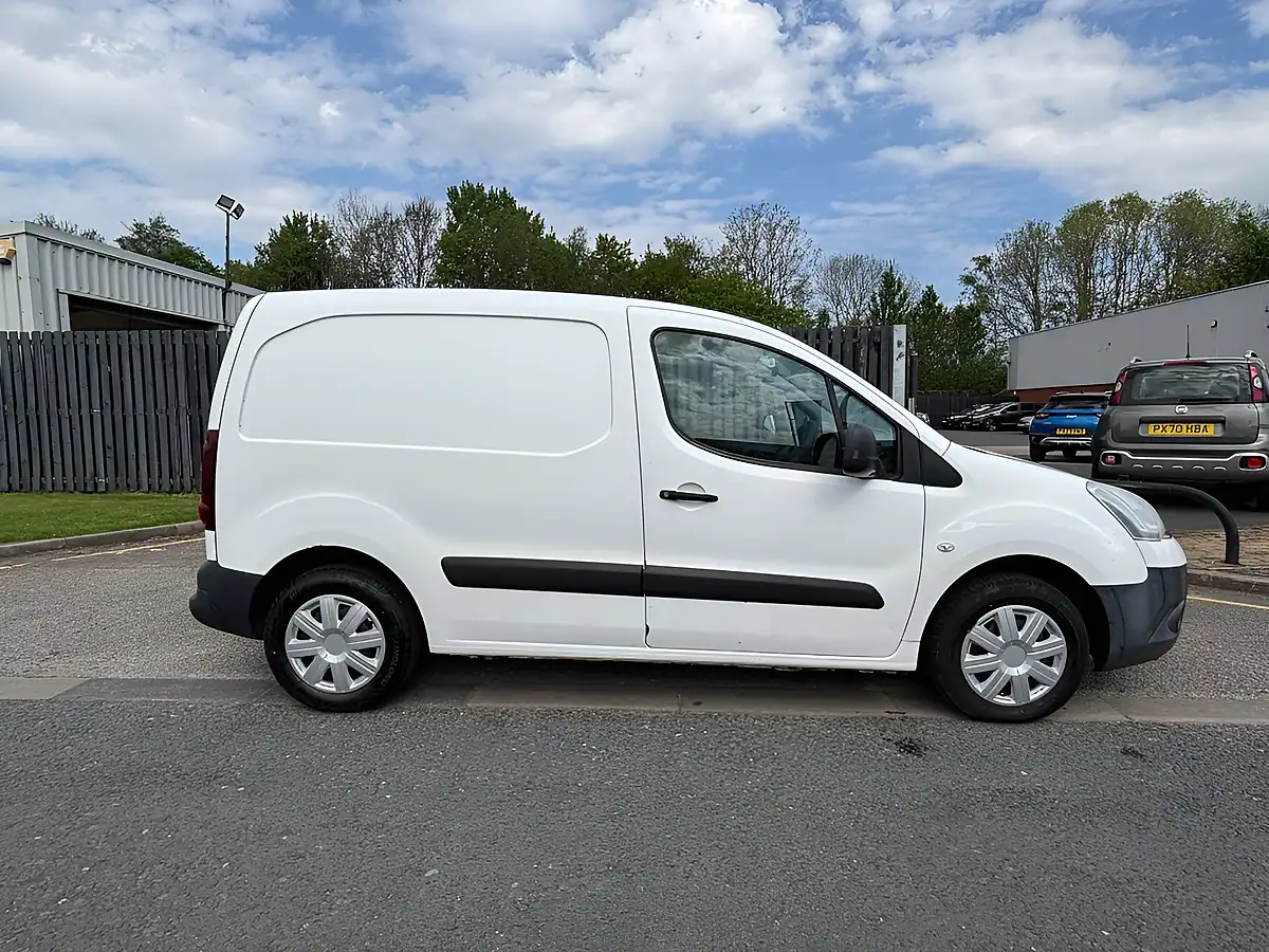 Used 2014 Citroen Berlingo White - Interior and Exterior details 4