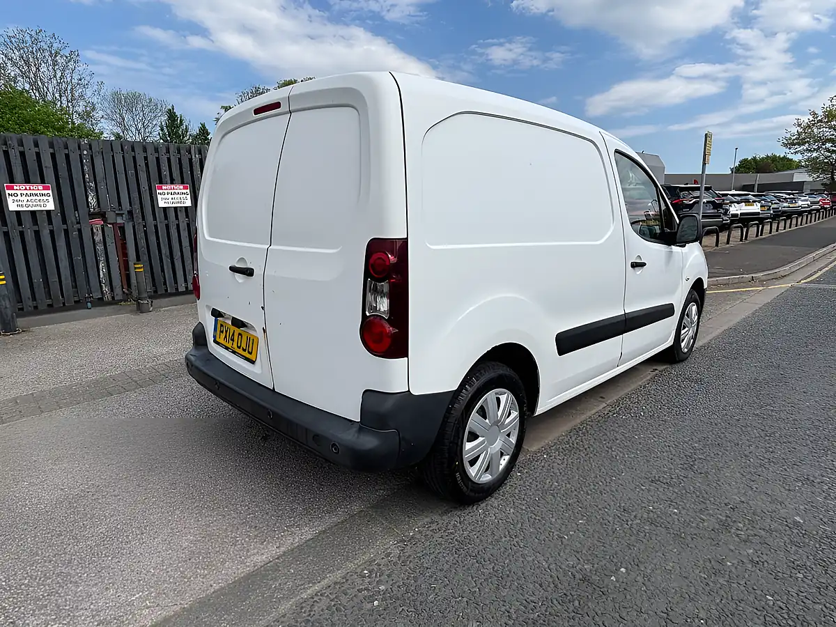 Used 2014 Citroen Berlingo White - Interior and Exterior details 6