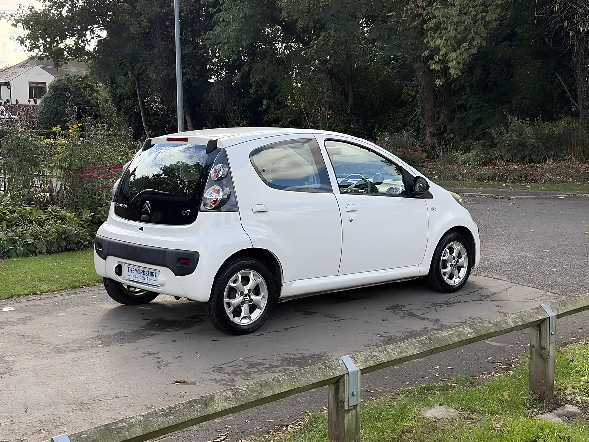 Used 2014 Citroen C1 Edition White - Interior and Exterior details 10