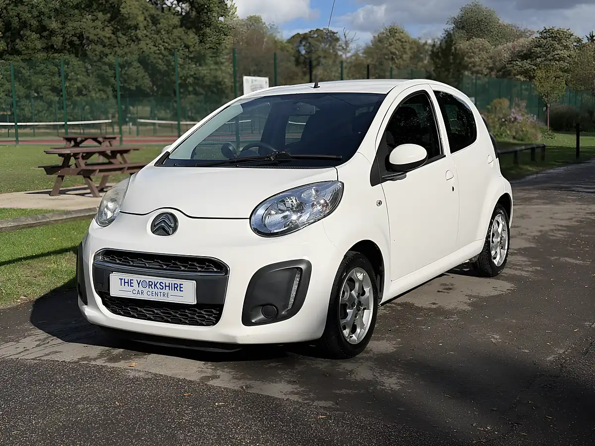 Used 2014 Citroen C1 Edition White - Interior and Exterior details 3